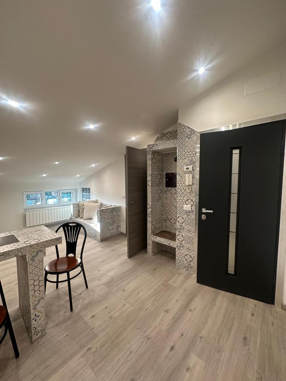 Oh Apartments Fiera Verona Bagian luar foto