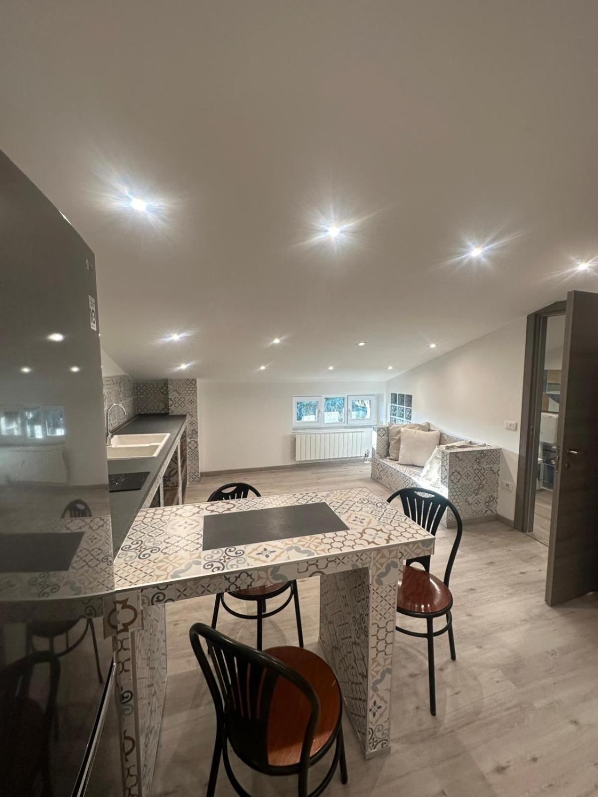Oh Apartments Fiera Verona Bagian luar foto